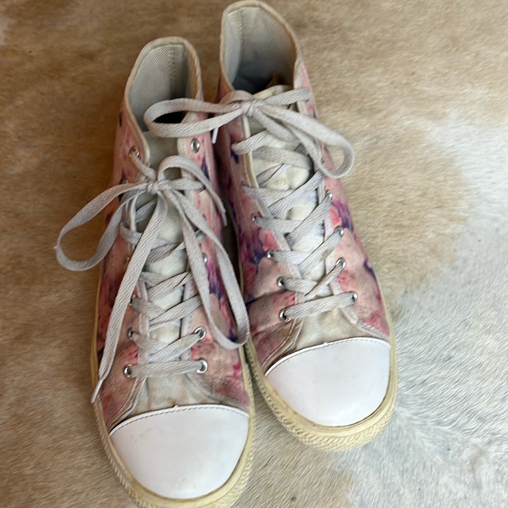Floral patterned mens sneakers
